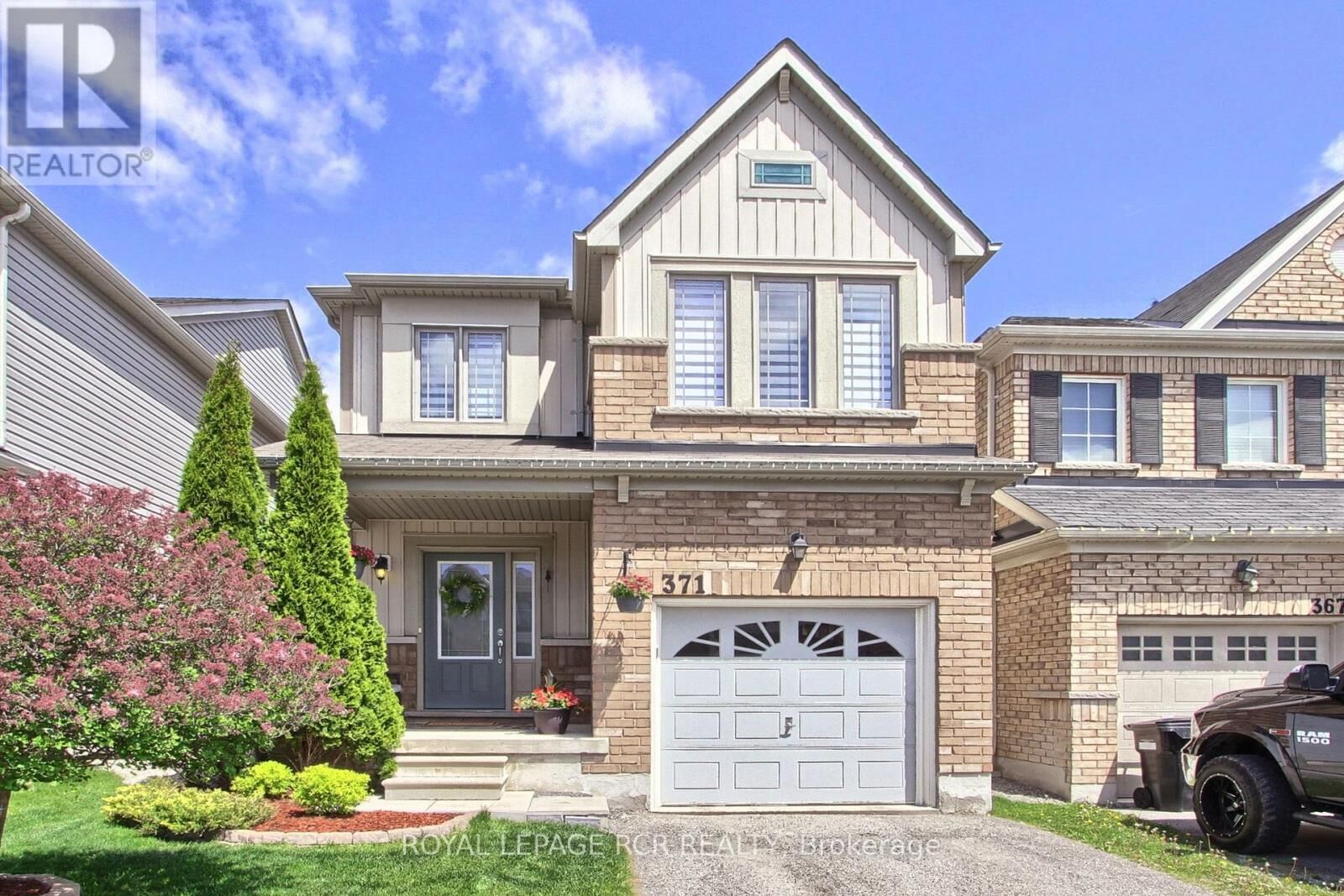 Property Photo: 371 Langford Boulevard ON L3Z 0P7