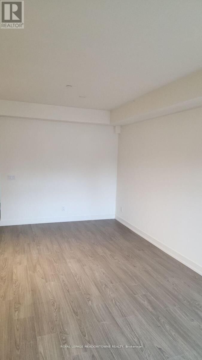 Property Photo: 16 Melbourne Avenue North 106B ON L2P 3J8