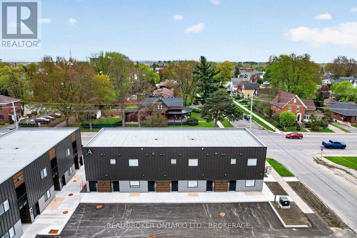 Property Photo:  600 Second Street East Unit #3A  ON K6H 4H3 