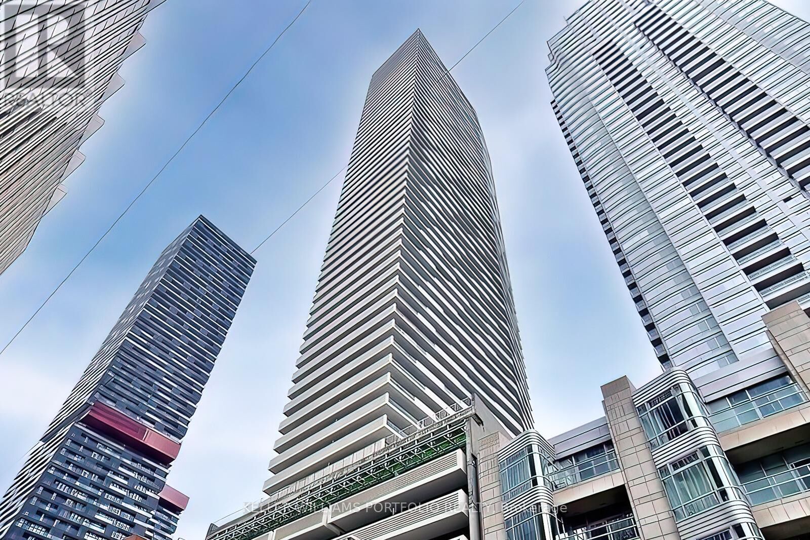 Property Photo:  2221 Yonge Street 1106  ON M4S 2B4 