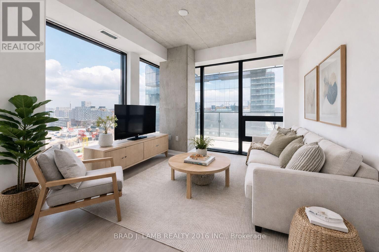 Property Photo:  284 King Street East 2702  ON M5A 1K4 