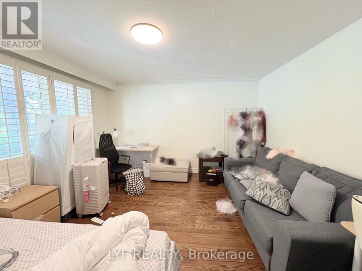 Property Photo: 31 Markhaven Road Main A ON L3R 1T8