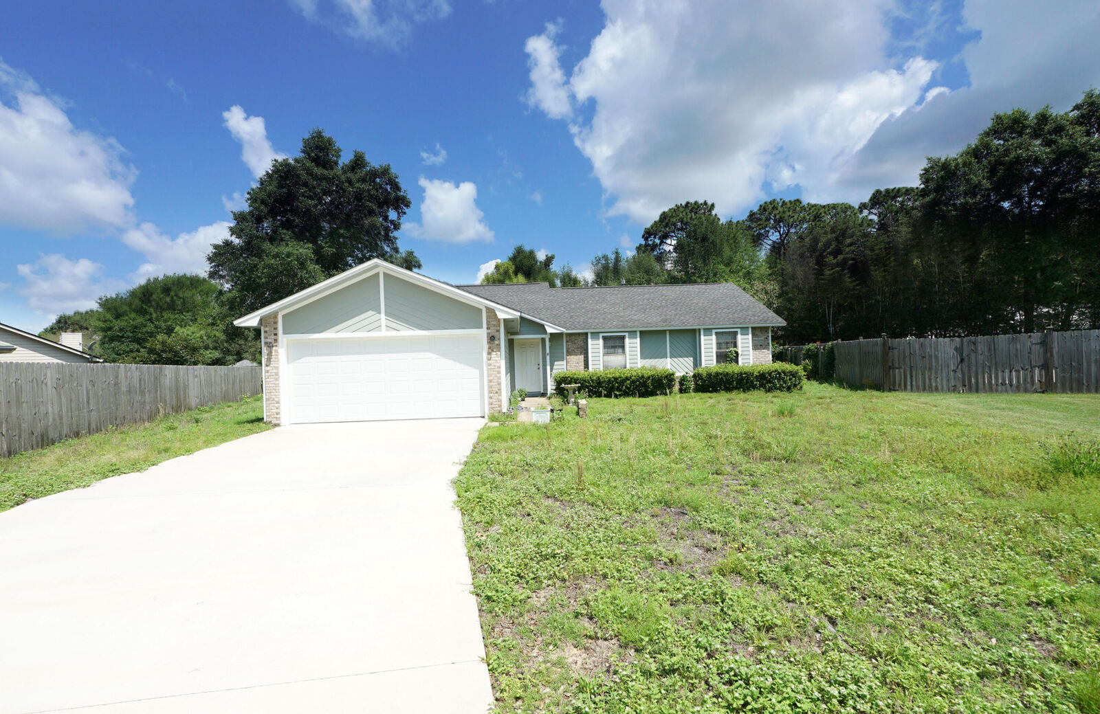 Property Photo:  128 Meadow Woods Lane  FL 32578 
