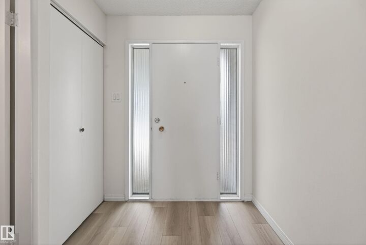 Property Photo: 156 Lee Ridge Road NW AB T6K 0M9