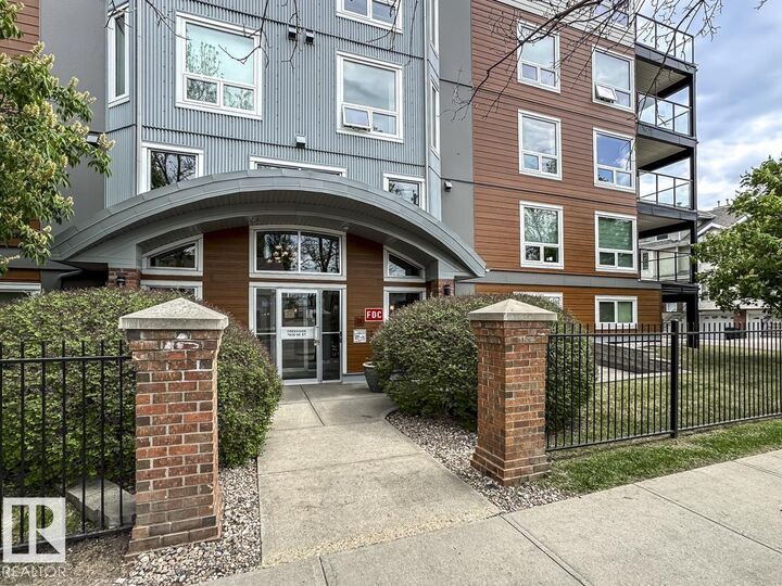 7839 96 Street NW 100 — photo 1