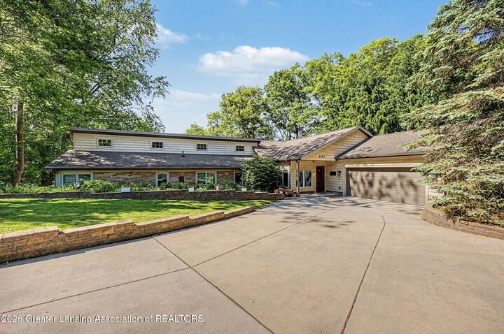 Property Photo:  6187 Willow Highway  MI 48837 