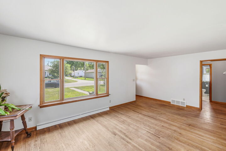 Property Photo: 426 S 11th Street IN 46304