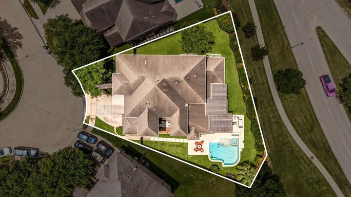 Property Photo:  5102 Hawthorne Bend Drive  TX 77494 