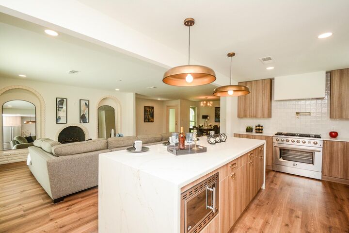 Property Photo: 6214 Yarwell Drive TX 77096