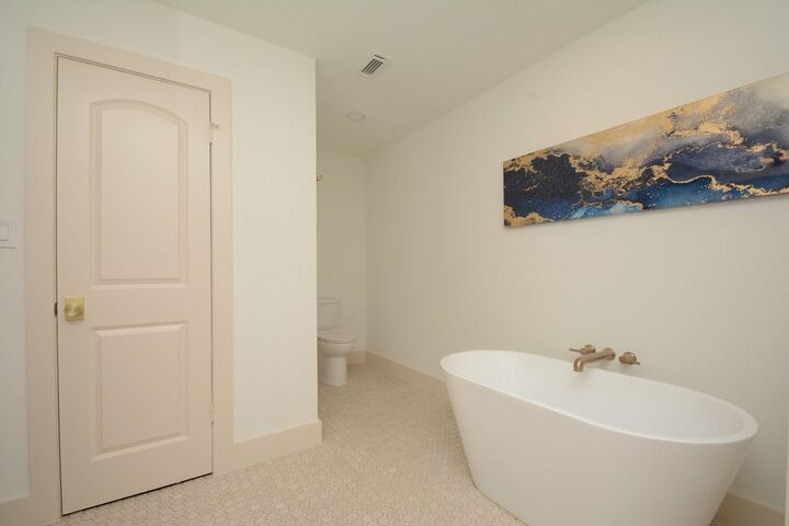 Property Photo: 6214 Yarwell Drive TX 77096