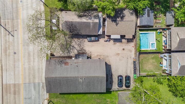 Property Photo: 1603 Airline Drive TX 77009