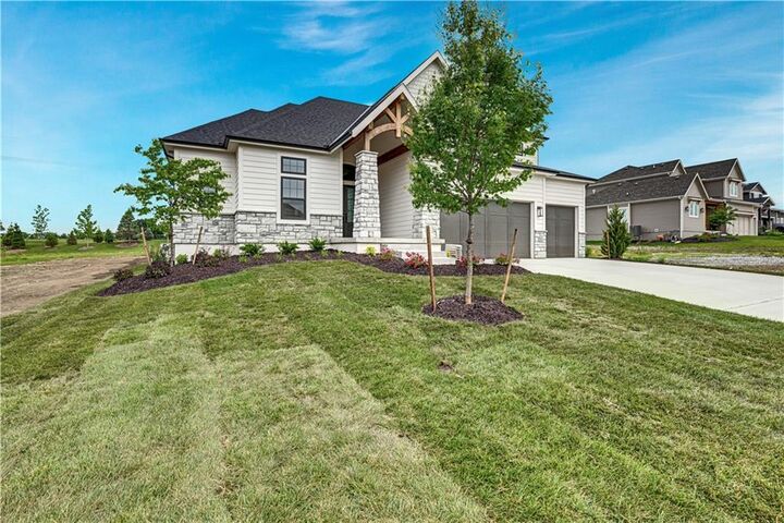 Property Photo:  17325 Earnshaw Street  KS 66221 