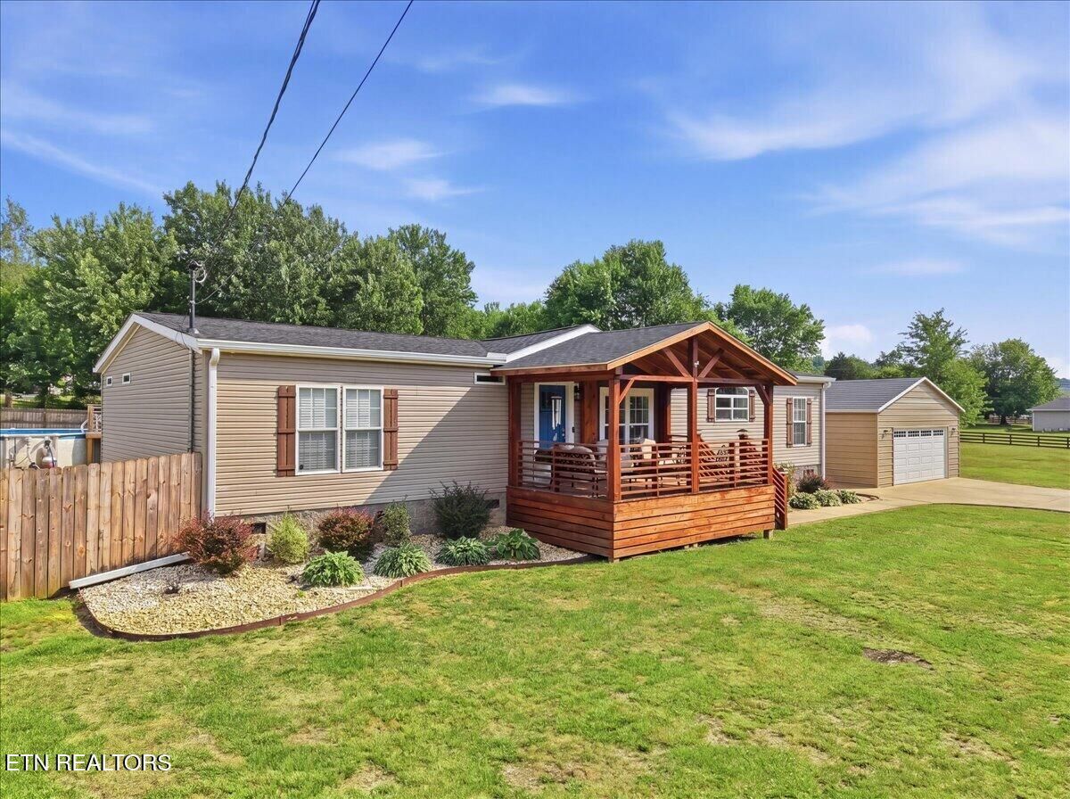 Property Photo: 319 Tucker Rd TN 37865