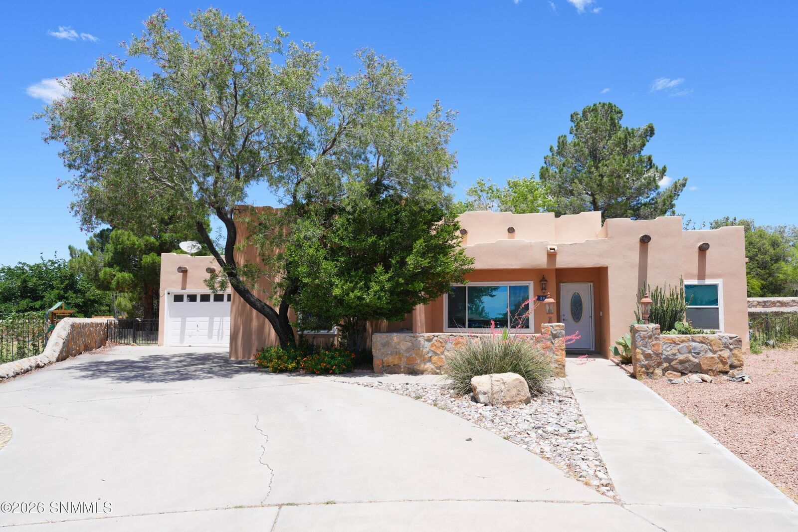 Property Photo:  2003 Nena Court  NM 88007 