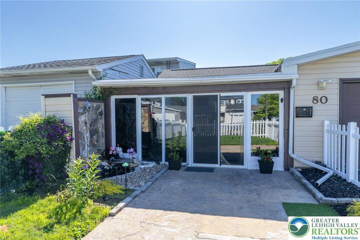 Property Photo: 80 Covington Place PA 18032