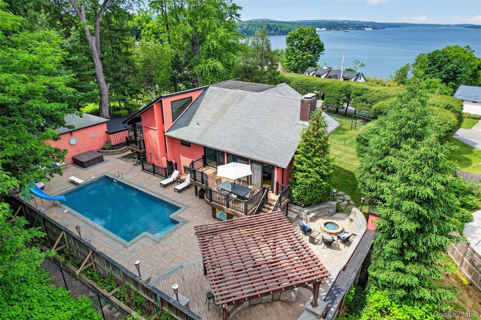 Property Photo:  4 Grandview Avenue  NY 12520 
