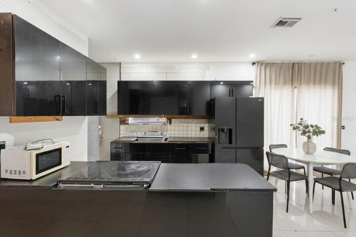 Property Photo: 1829 5th FL 33125