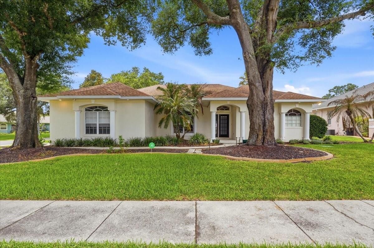 Property Photo: 5237 Bloomfield Boulevard FL 33810