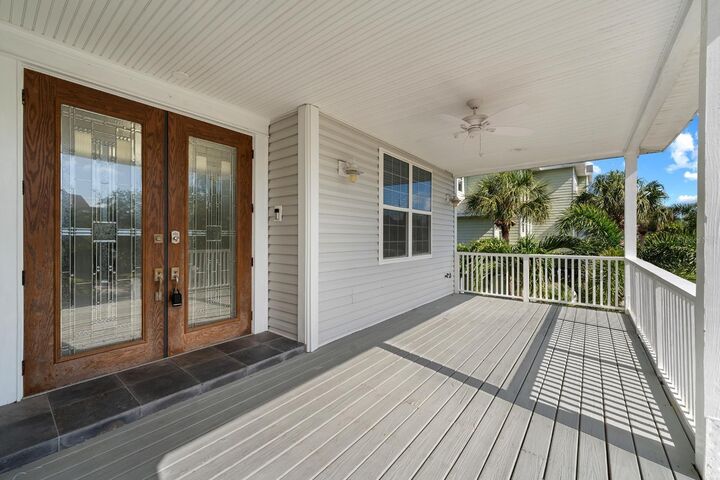 Property Photo:  921 Point Seaside Drive  FL 34681 