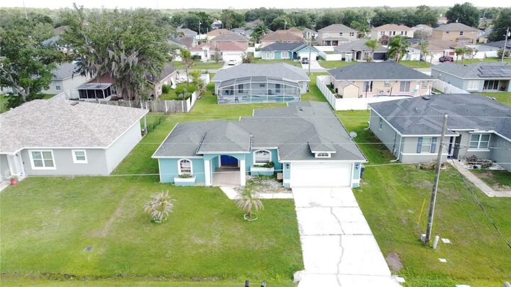 Property Photo:  413 Flamingo Ct  FL 34759 