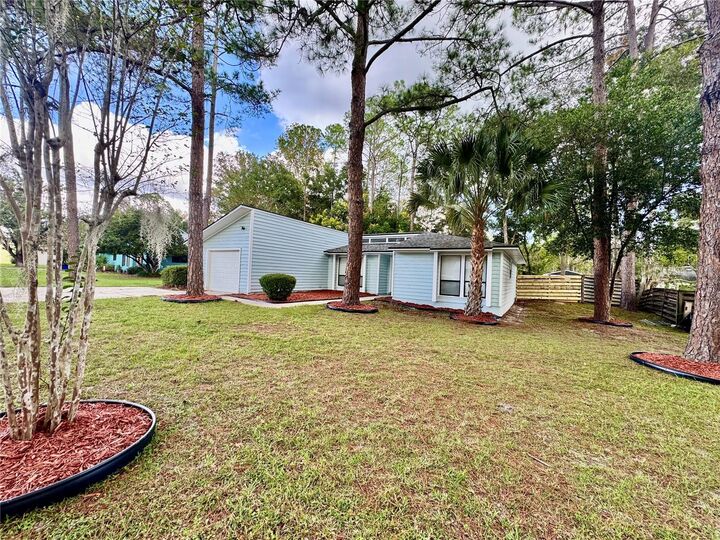 Property Photo:  5407 SW 82nd Terrace  FL 32608 