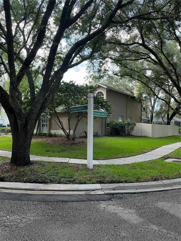 Property Photo:  9318 Heritage Oak Court  FL 33647 