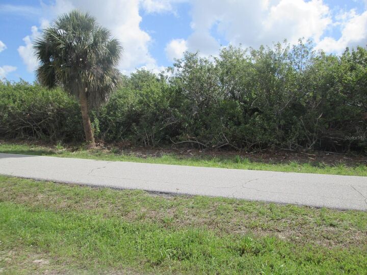 Property Photo:  6663 &Amp 6669 Kevitt Boulevard  FL 33981 