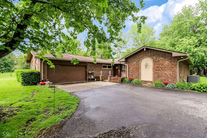 Property Photo: 8916 S Franklin Road IN 46259
