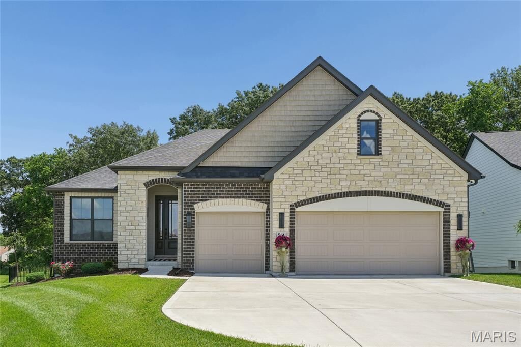 Property Photo:  514 Crail Court  MO 63368 