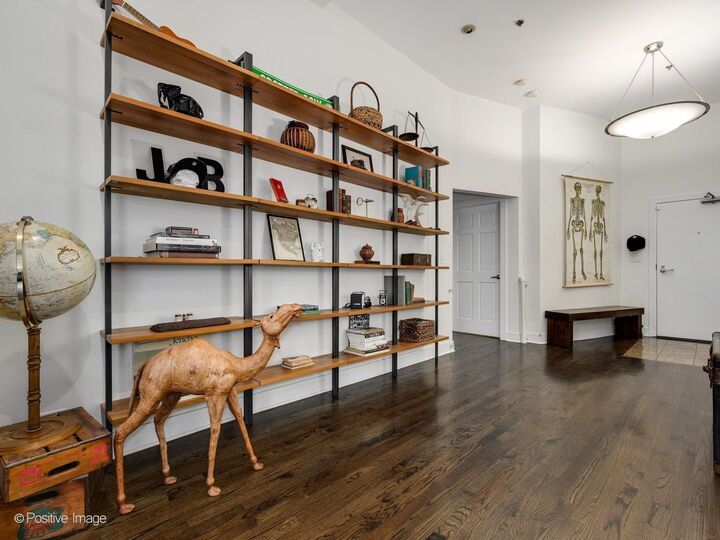 Property Photo: 1201 W Wrightwood Avenue 7 IL 60614