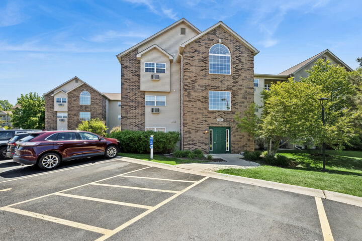 Property Photo: 330 Cunat Boulevard 3D IL 60071