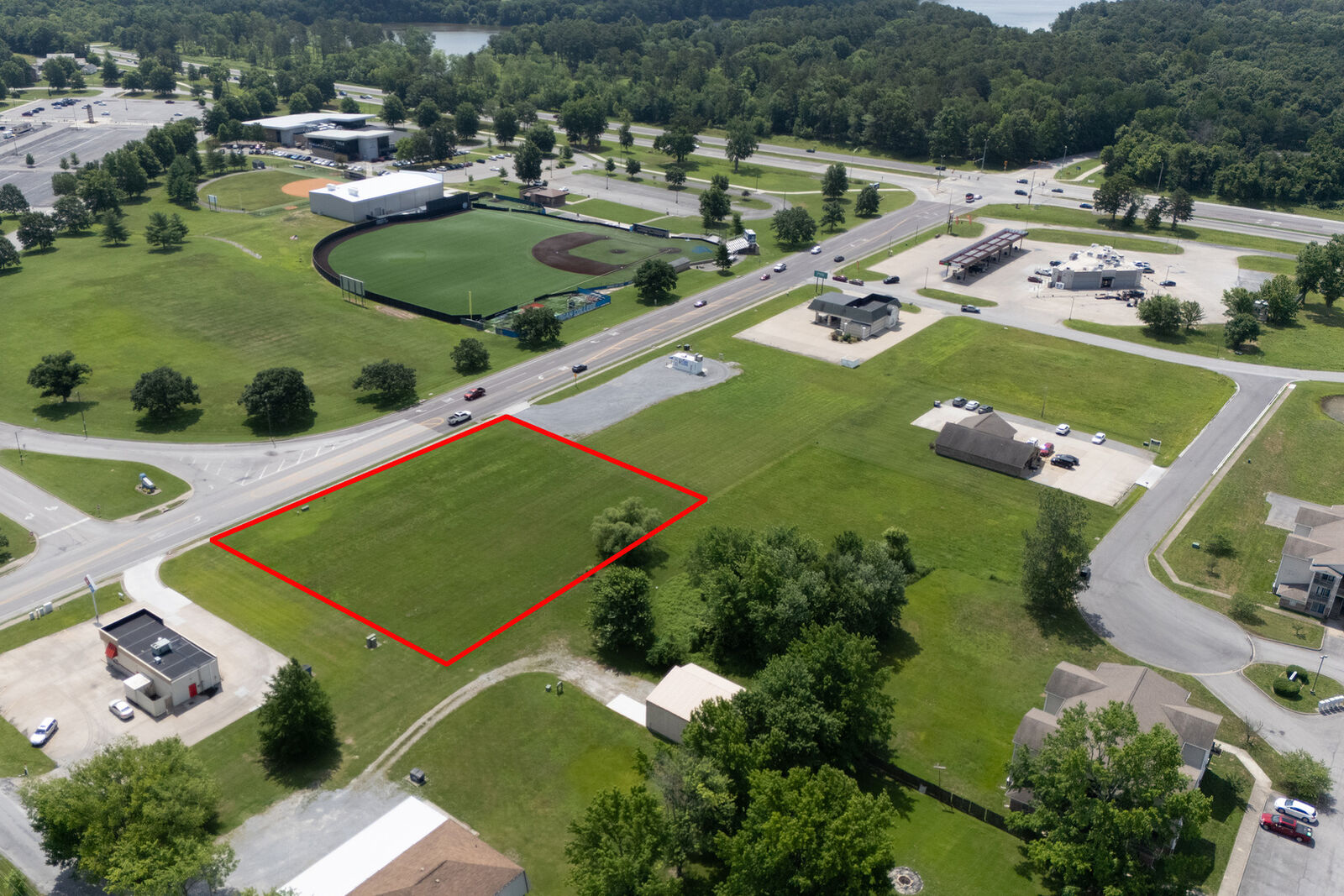 Property Photo:  703 S Greenbriar Road  IL 62918 