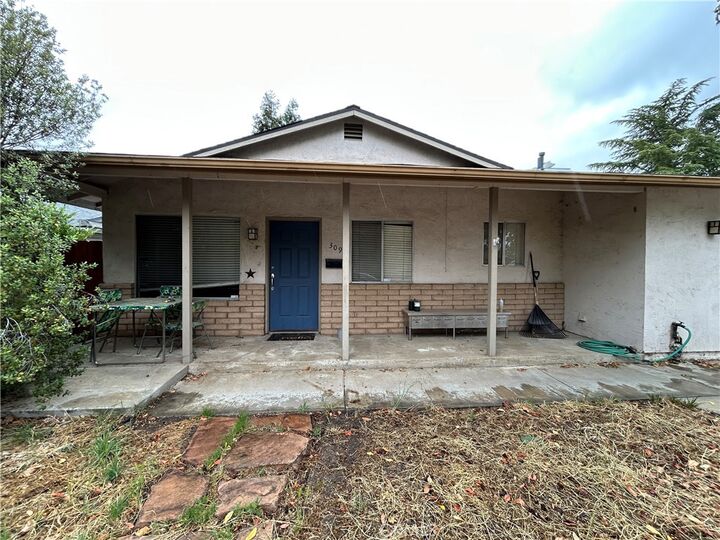 Property Photo:  309 Camino Lobo  CA 93446 