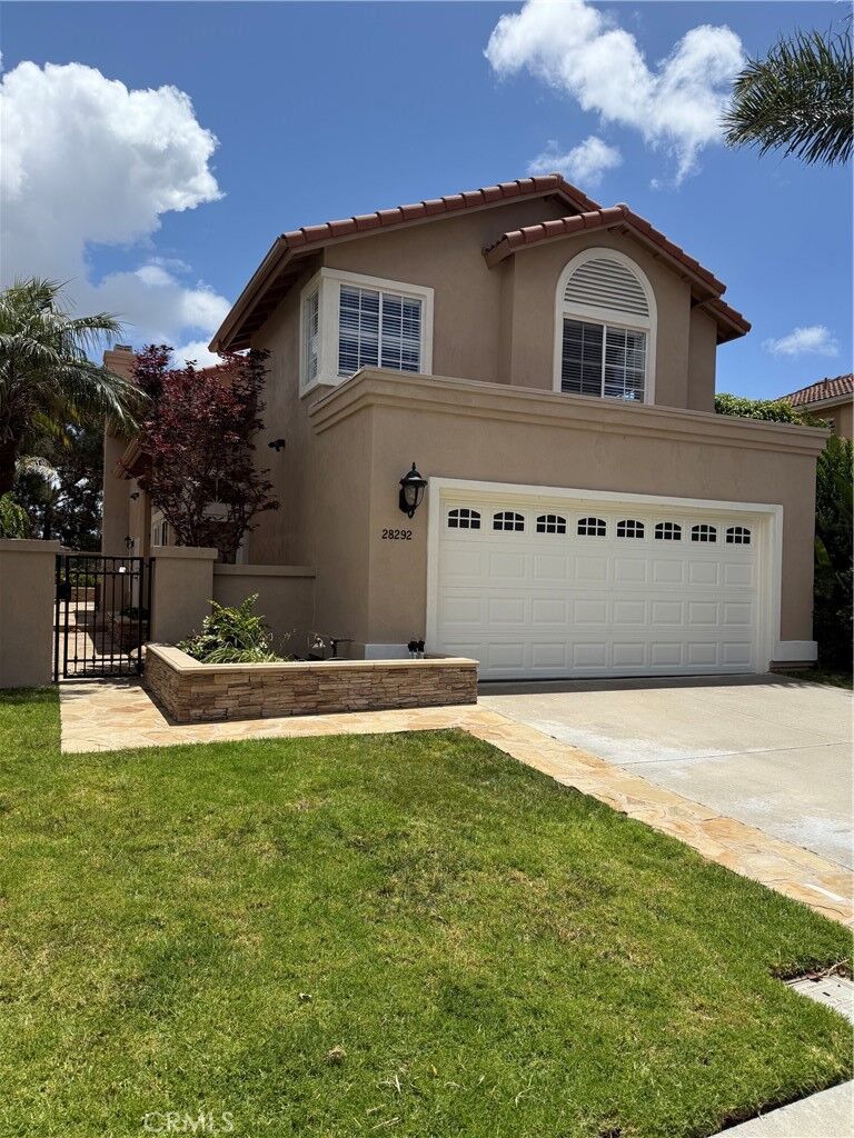 Property Photo: 28292 Via Alfonse CA 92677