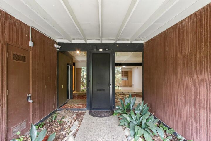 Property Photo: 101 E 7th Street CA 95616