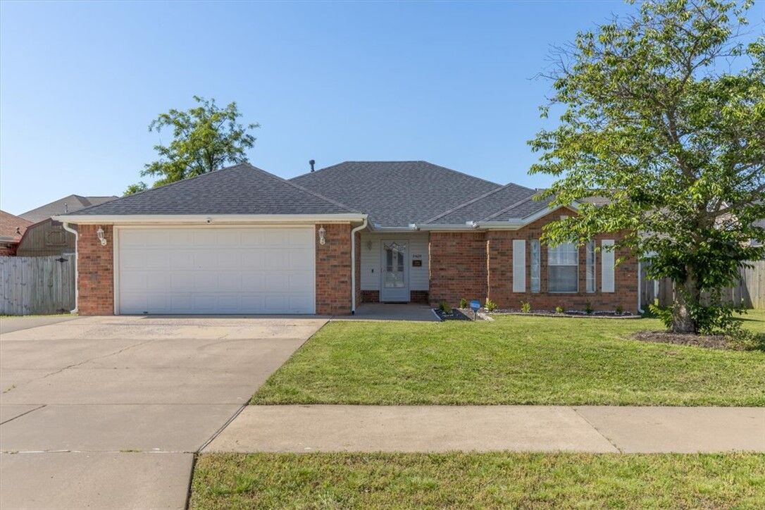 Property Photo: 2409 SW 17th Street AR 72713