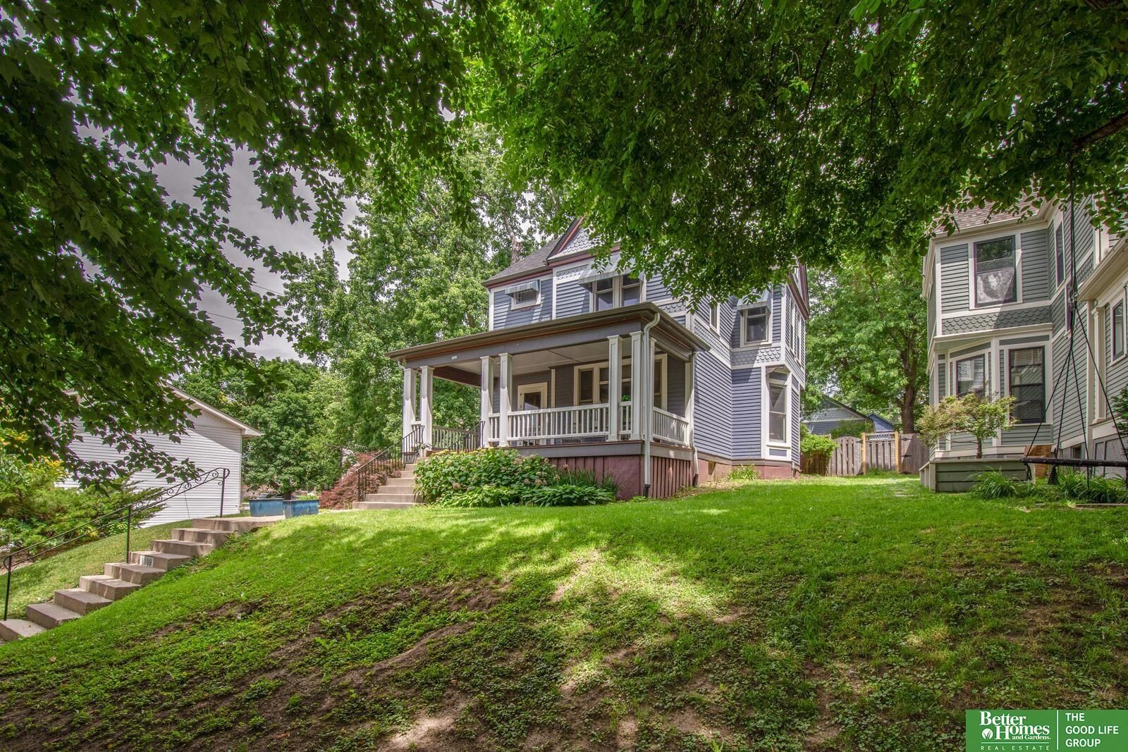 Property Photo:  1109 S 33 Street  NE 68105 