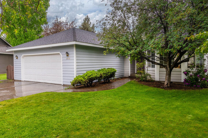Property Photo:  3389 NE Stonebrook Loop  OR 97701 