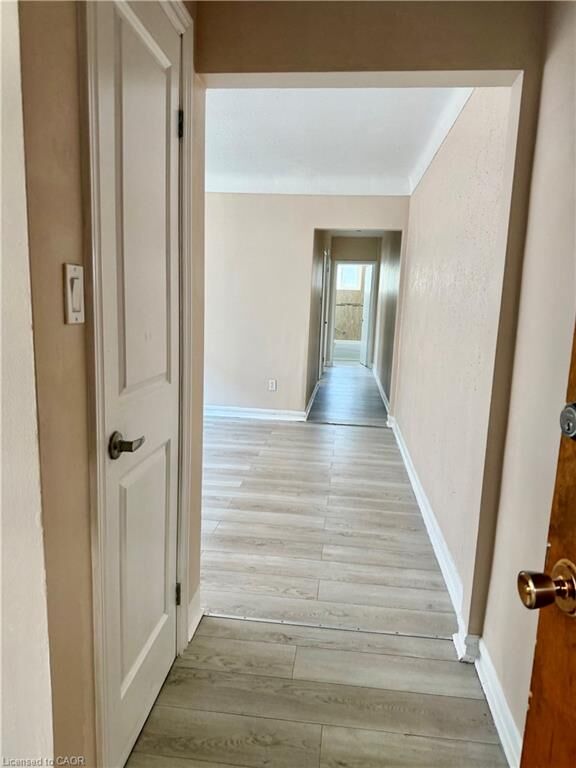 Property Photo: 1250 Fennell Avenue E 5 ON L8T 1T4