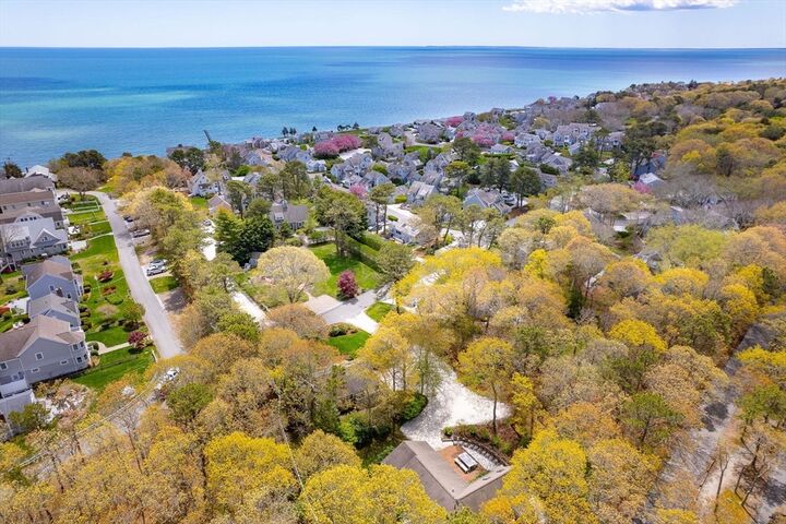 Property Photo:  10 Wharf Ave  MA 02649 