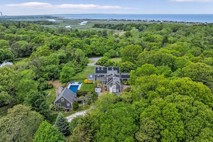 Property Photo:  7 Hill Wood Way  MA 02537 