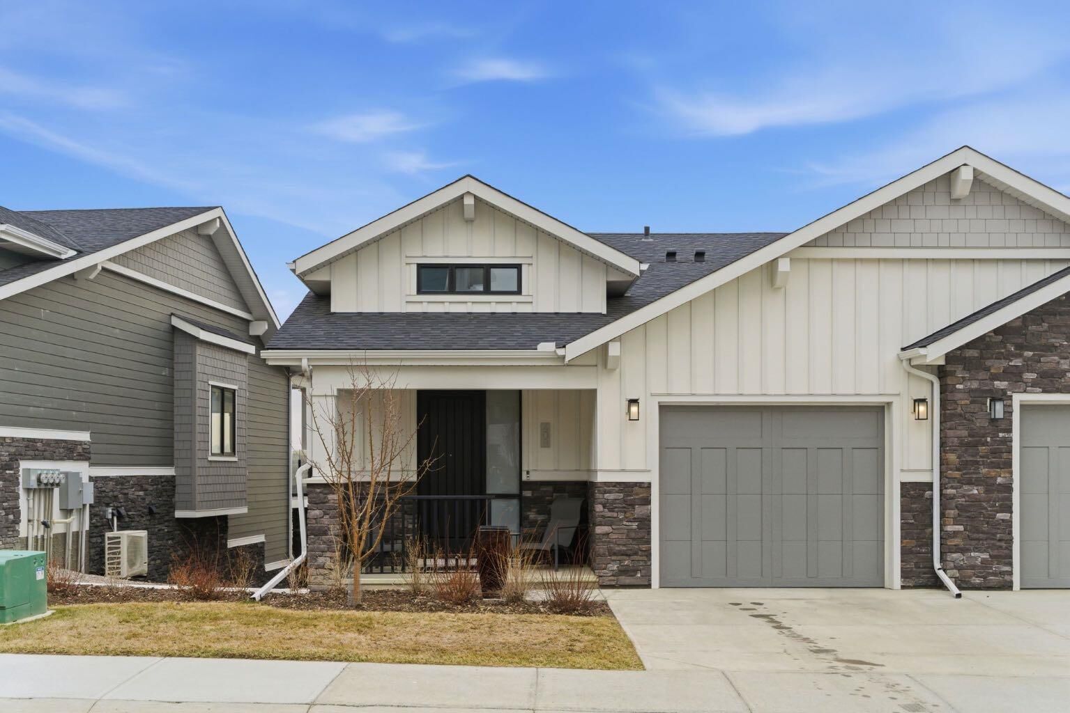 Property Photo: 408 Crestridge Common SW AB T3B 6J5