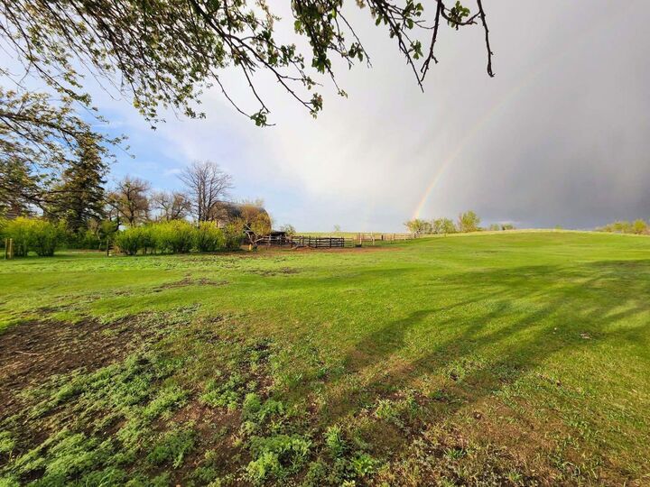 Property Photo:  153009 RR 274  AB T0L 0T0 