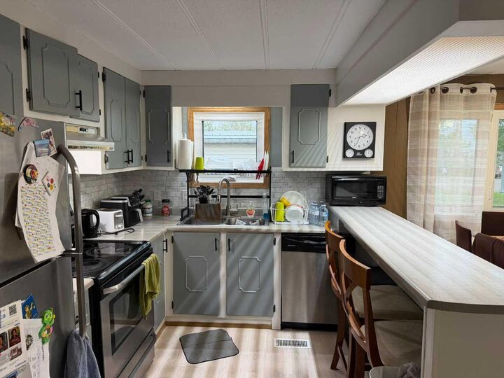 Property Photo: 436 1 Street SW AB T0H 1M0