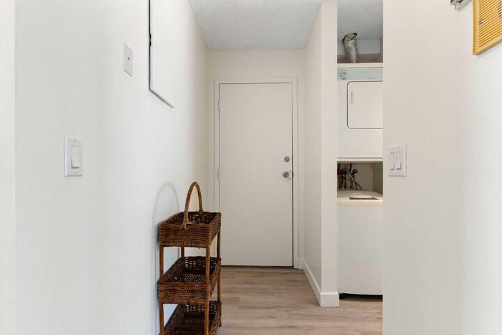 Property Photo:  2414 14A Street SW 21  AB T2T 5X3 