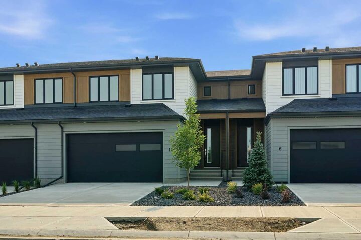 Property Photo: 10 Harbour Way AB T3Z 0K1
