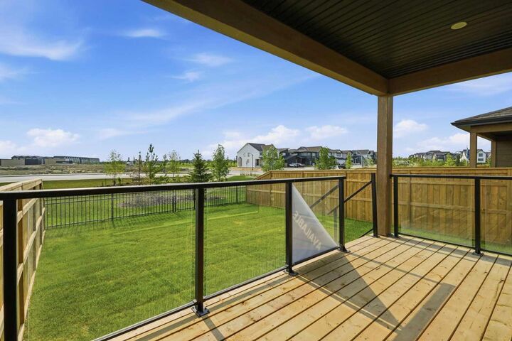 Property Photo: 10 Harbour Way AB T3Z 0K1