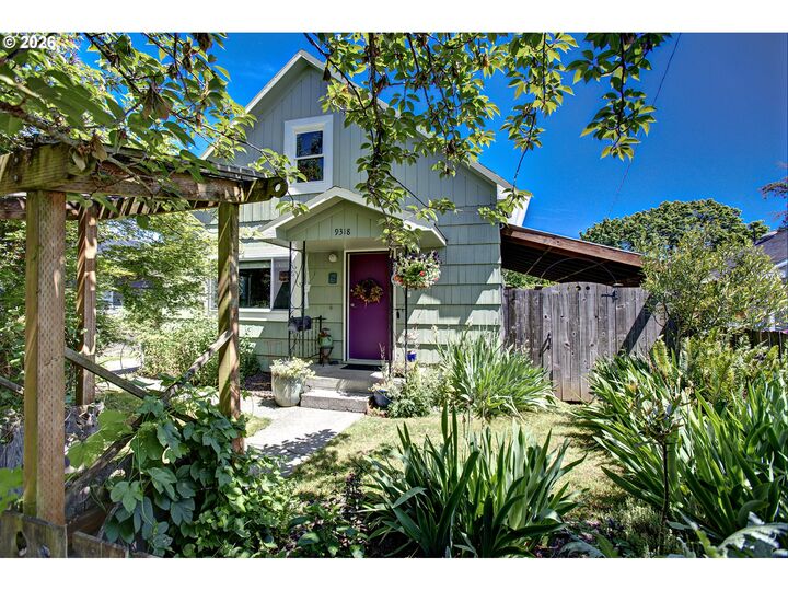 Property Photo: 9318 N Tyler Ave OR 97203