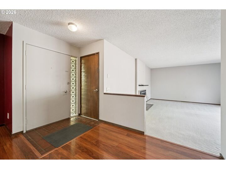 Property Photo: 12517 NE Shaver St OR 97230