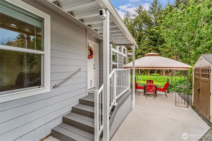 Property Photo: 1725 242nd Street SE 210 WA 98021
